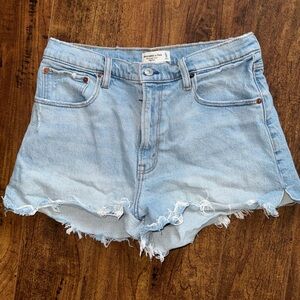 Abercrombie Jean Women's Light Blue Denim Shorts size 10 /30